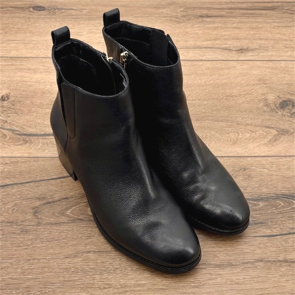 Cole Haan Addie Women's Size 9.5 Black Leather‎ Ankle Booties